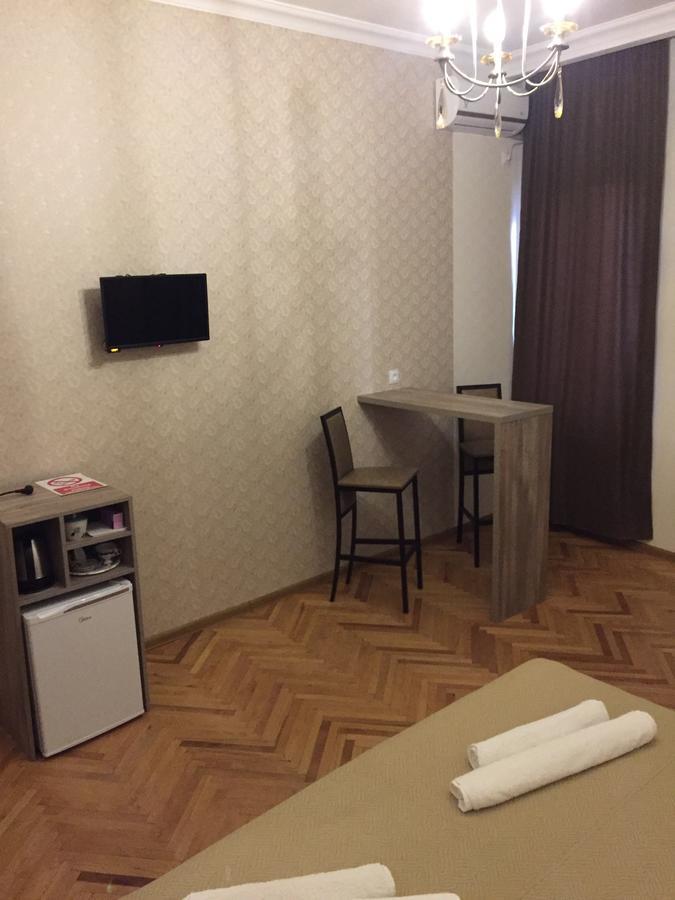 Guest House Rafael Tbilisi Exterior photo